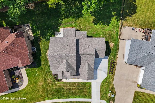 13425 Riggs Lake Ln, Louisville, KY 40299