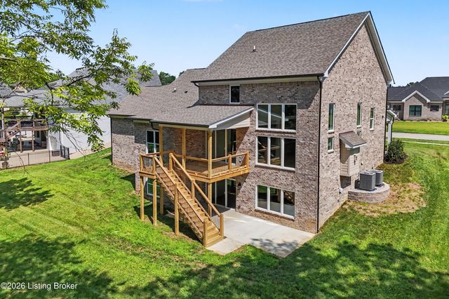 13425 Riggs Lake Ln, Louisville, KY 40299