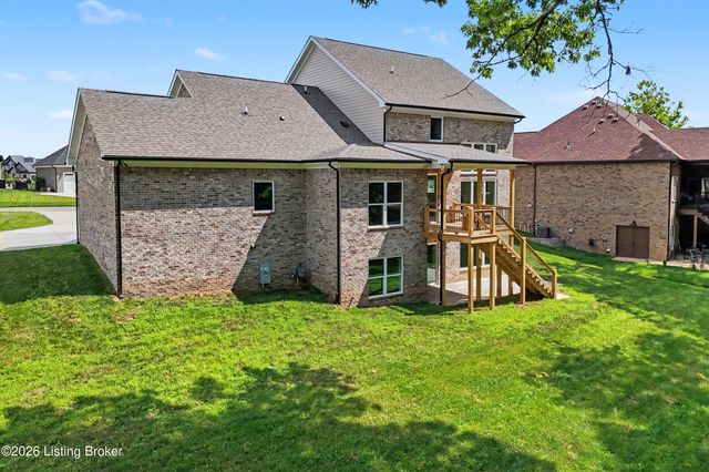 13425 Riggs Lake Ln, Louisville, KY 40299