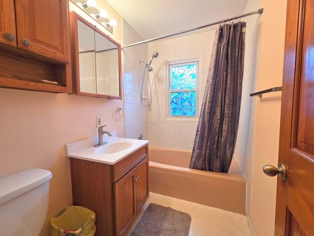 336 E ORCHARD Street, Mundelein, IL 60060