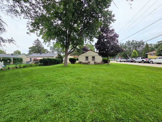 336 E ORCHARD Street, Mundelein, IL 60060