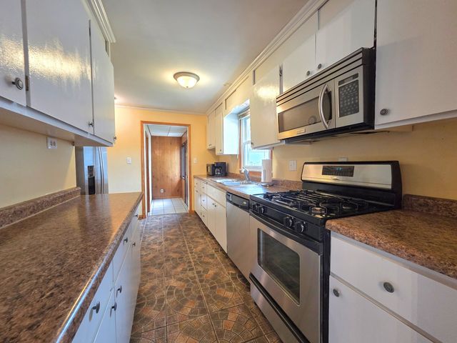 336 E ORCHARD Street, Mundelein, IL 60060