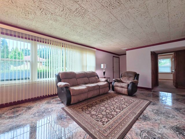 336 E ORCHARD Street, Mundelein, IL 60060