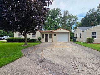 336 E ORCHARD Street, Mundelein, IL 60060