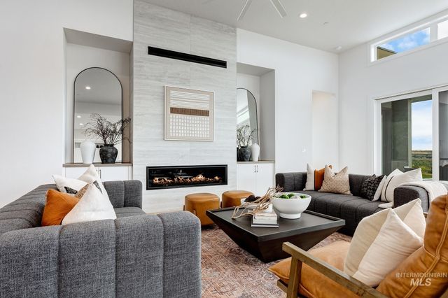 5833 E Prominence Dr, Boise, ID 83716