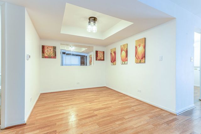 9260 Dee Road, Des Plaines, IL 60016