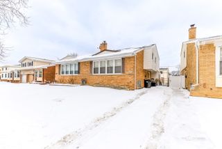 9260 Dee Road, Des Plaines, IL 60016