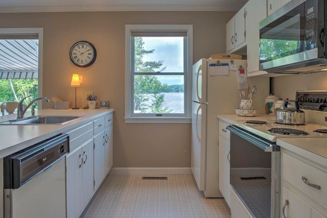 20 Shadowland Road, Alstead, NH 03602