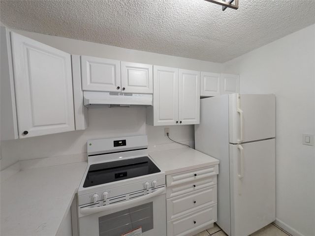 1788 NW 55th Avenue 204, Lauderhill, FL 33313