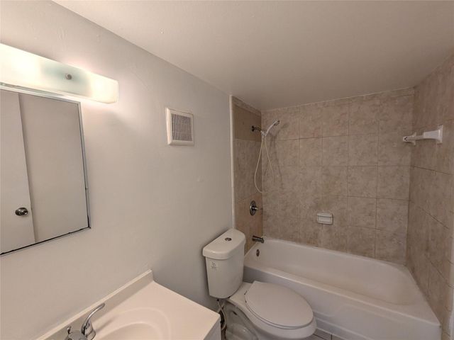 1788 NW 55th Avenue 204, Lauderhill, FL 33313