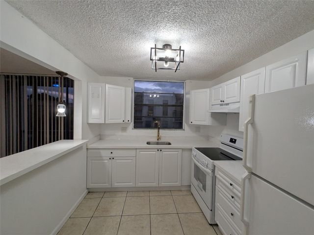 1788 NW 55th Avenue 204, Lauderhill, FL 33313