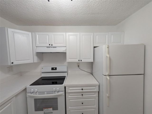 1788 NW 55th Avenue 204, Lauderhill, FL 33313