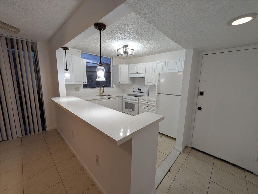 1788 NW 55th Avenue 204, Lauderhill, FL 33313