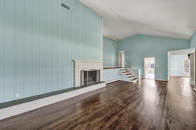 2240 Pommel DR, Roanoke, VA 24018