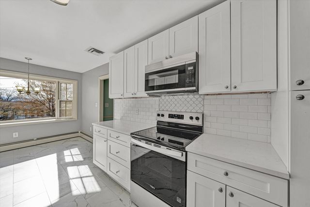 2240 Pommel DR, Roanoke, VA 24018