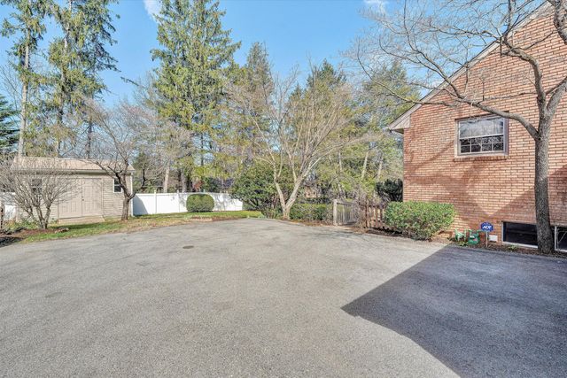 2240 Pommel DR, Roanoke, VA 24018