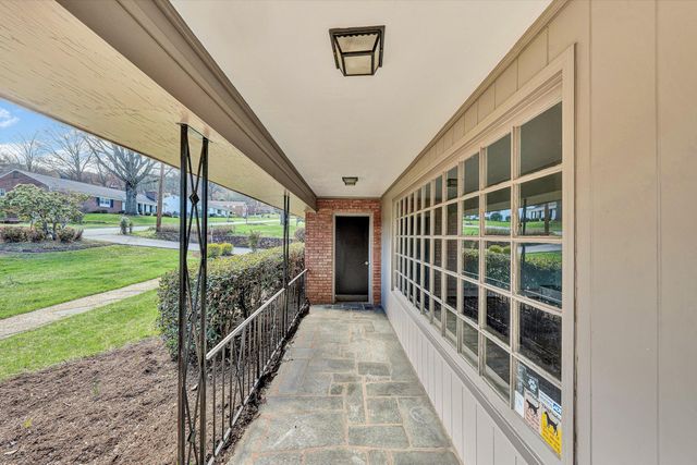 2240 Pommel DR, Roanoke, VA 24018