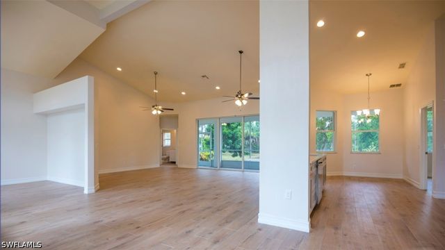 3660 31st AVE SW, Naples, FL 34117