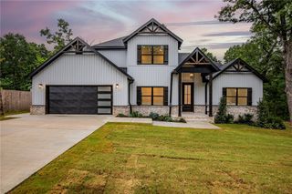 3 Moniave Lane, Bella Vista, AR 72715