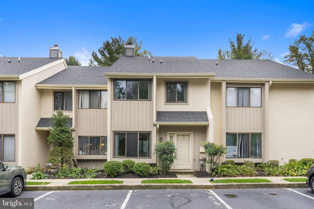 45 LANDMARK DR, Malvern, PA 19355