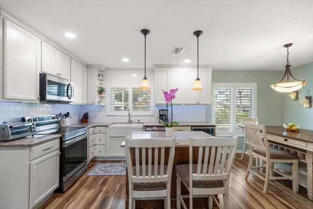 7133 AUGUSTA BOULEVARD, Seminole, FL 33777