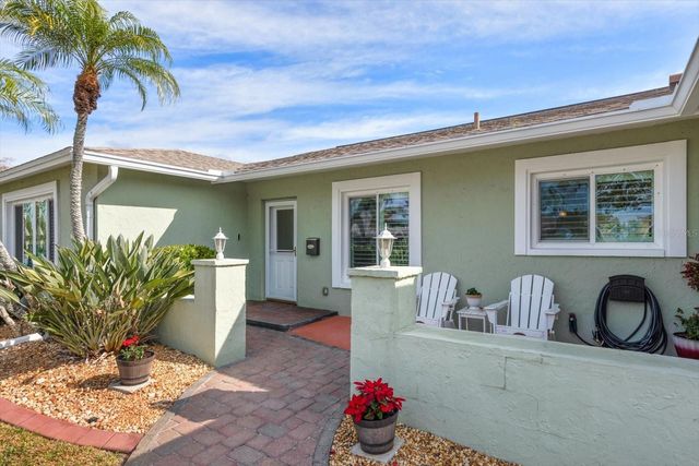 7133 AUGUSTA BOULEVARD, Seminole, FL 33777