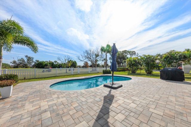 7133 AUGUSTA BOULEVARD, Seminole, FL 33777