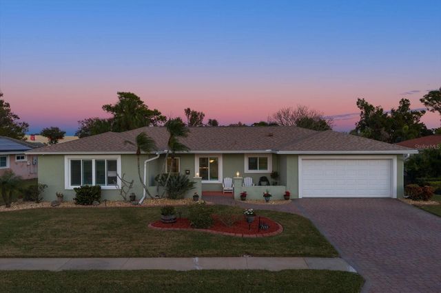 7133 AUGUSTA BOULEVARD, Seminole, FL 33777