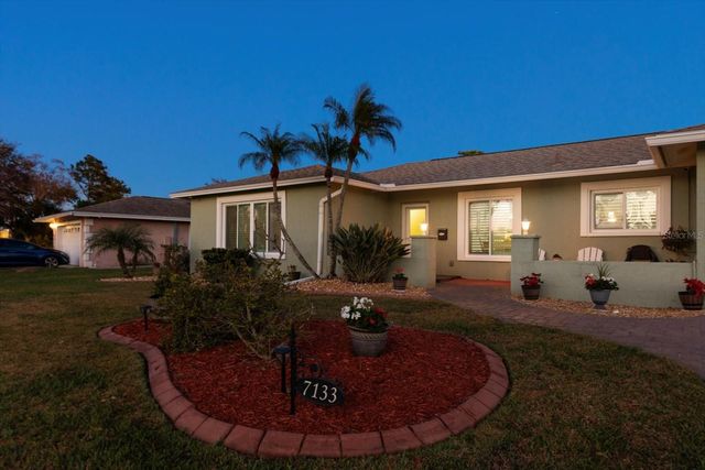 7133 AUGUSTA BOULEVARD, Seminole, FL 33777