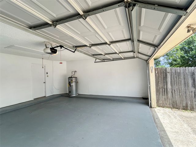 1638 Kingspoint Drive, Carrollton, TX 75007