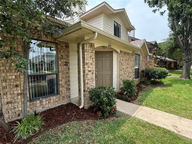 1638 Kingspoint Drive, Carrollton, TX 75007