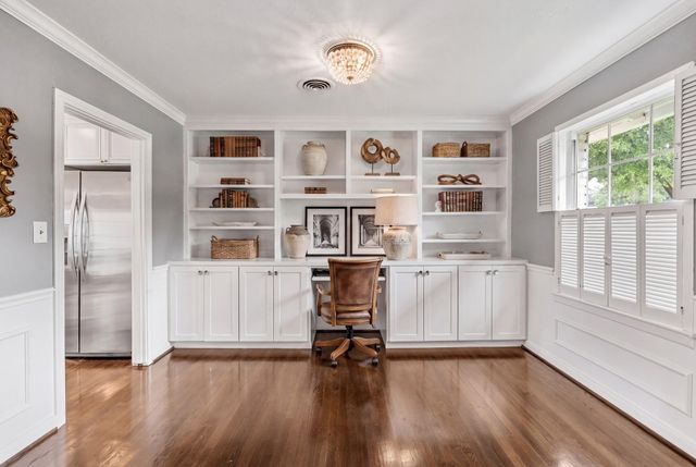 6201 Overbrook Lane, Houston, TX 77057