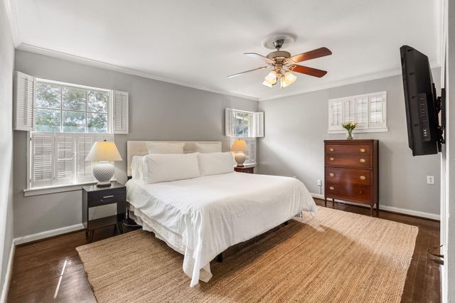6201 Overbrook Lane, Houston, TX 77057