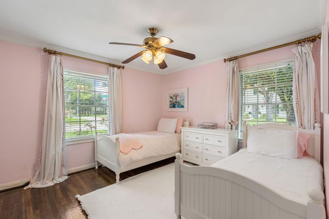 6201 Overbrook Lane, Houston, TX 77057