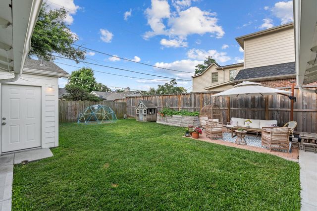 6201 Overbrook Lane, Houston, TX 77057