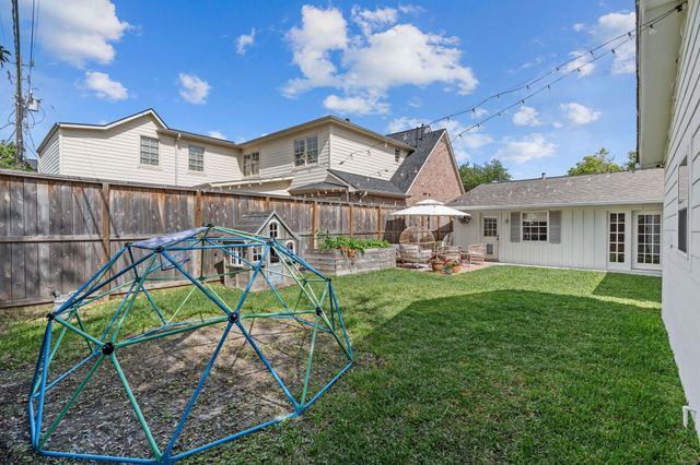 6201 Overbrook Lane, Houston, TX 77057