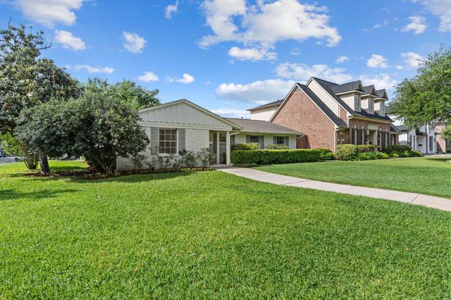 6201 Overbrook Lane, Houston, TX 77057