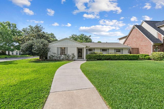6201 Overbrook Lane, Houston, TX 77057