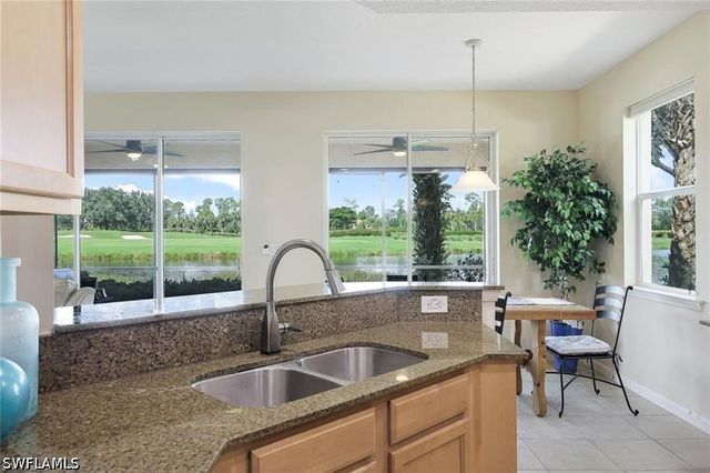 9525 Ironstone TER 102, Naples, FL 34120