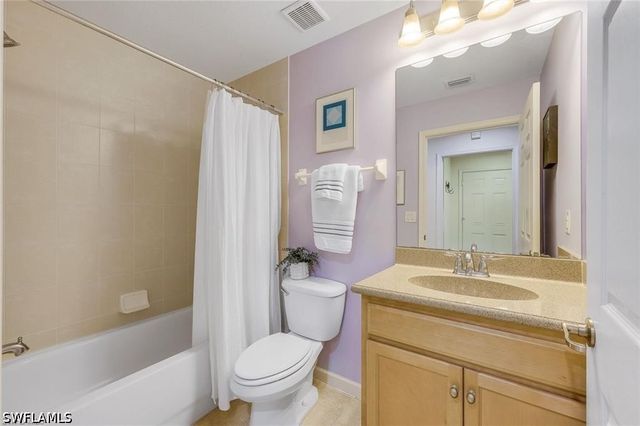 9525 Ironstone TER 102, Naples, FL 34120