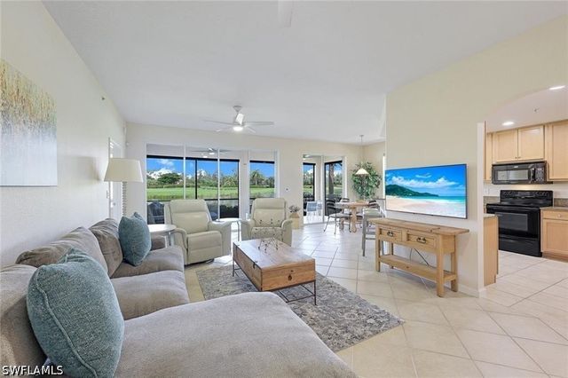 9525 Ironstone TER 102, Naples, FL 34120