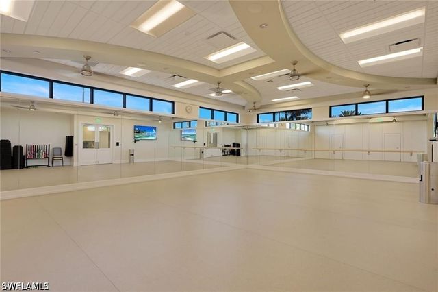 9525 Ironstone TER 102, Naples, FL 34120