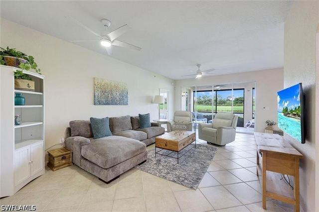 9525 Ironstone TER 102, Naples, FL 34120