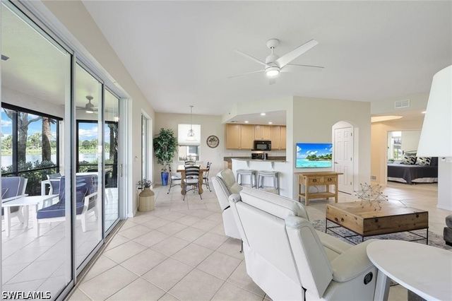 9525 Ironstone TER 102, Naples, FL 34120