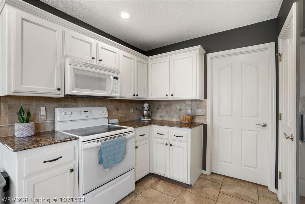 233 Mountain Edge Marsha Rogers Realty