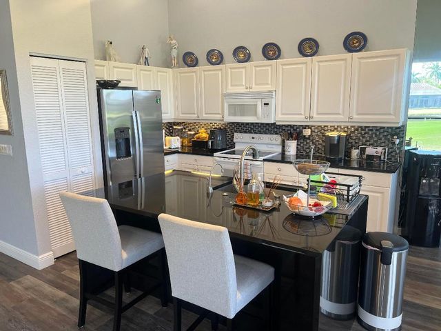 4194 Imperial Isle Drive, Lake Worth, FL 33449