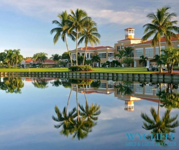 4194 Imperial Isle Drive, Lake Worth, FL 33449