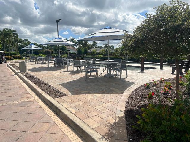 4194 Imperial Isle Drive, Lake Worth, FL 33449