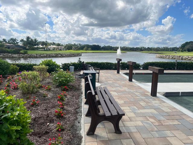 4194 Imperial Isle Drive, Lake Worth, FL 33449