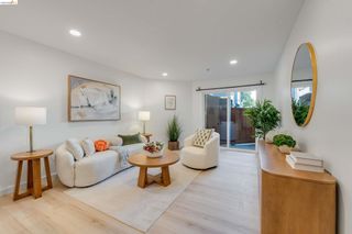 6400 Christie Ave 2112, Emeryville, CA 94608